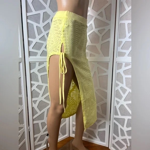 Yellow High Split Skirt Beach Swim Cover Up - Picture 4 of 7